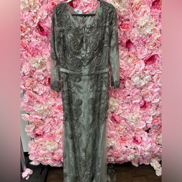 Cecilia Couture 1407 gunmetal size 14 long sleeve beaded and lace long dress NWT - Picture 5 of 9